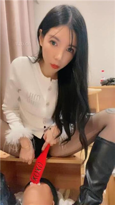 图片[5]_【陈甜女帝】长靴黑丝美腿踩地毯狗【完整版】_HD绳艺资源