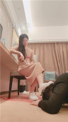 图片[15]_【嘉妮】空军一号脏鞋蹂躏/转胯/虐乳/数据线训练_HD绳艺资源