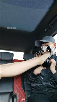 图片[3]_【皮皮】车内-高跟美腿诱惑调_HD绳艺资源