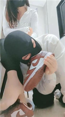 图片[14]_【妮蔻】踩狗爪/夹头/提档/窒息/鞋子插嘴/闻舔肉丝_HD绳艺资源