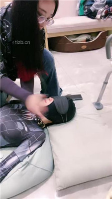 图片[9]_【小羊】母畜-遛狗爬行/碾压踩狗脸/跪舔裸足_HD绳艺资源