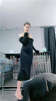 图片[11]_【艾琳175】铁笼关狗-舔高跟/碾压狗爪/插嘴/袜子塞嘴/虐乳_HD绳艺资源