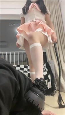 图片[9]_【优里S】JK洛丽塔S-白丝诱惑踩地毯狗_HD绳艺资源