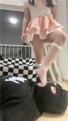 图片[12]_【优里S】JK洛丽塔S-白丝诱惑踩地毯狗_HD绳艺资源