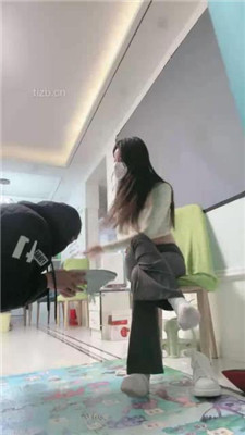 图片[9]_【月影儿】瑜伽裤白袜调/全体重踩踏深喉_HD绳艺资源