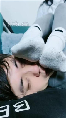 图片[11]_【幽魅】运动鞋白袜全体重踩地毯/白袜蹂躏狗脸_HD绳艺资源