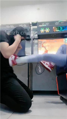 图片[7]_【小妮】网吧-电竞桌底甘愿做奴【完整版】_HD绳艺资源