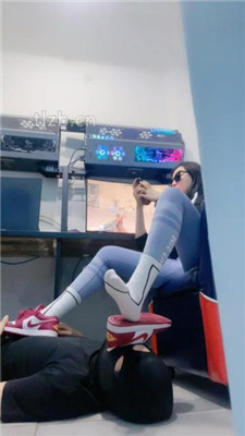 图片[10]_【小妮】网吧-电竞桌底甘愿做奴【完整版】_HD绳艺资源