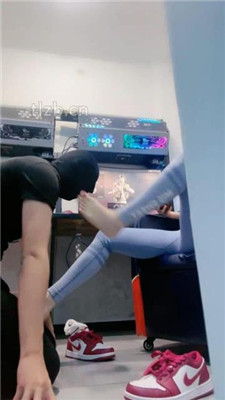 图片[14]_【小妮】网吧-电竞桌底甘愿做奴【完整版】_HD绳艺资源