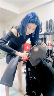 图片[9]_【兔兔大人】连环耳光/转胯/跪舔肉丝脚_HD绳艺资源