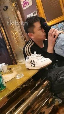 图片[9]_【文文文】KTV-素人S-闻小白鞋黑棉袜_HD绳艺资源