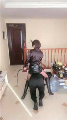 图片[9]_【高傲】胯下辱/重度训练/长靴美腿/口水吐脸_HD绳艺资源