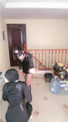 图片[10]_【高傲】胯下辱/重度训练/长靴美腿/口水吐脸_HD绳艺资源