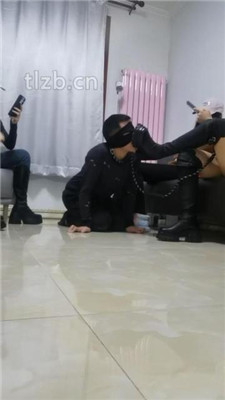 图片[13]_【文文文文】素人3S-原味脚脏鞋踩虐辱【四视角版】_HD绳艺资源