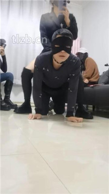 图片[15]_【文文文文】素人3S-原味脚脏鞋踩虐辱【四视角版】_HD绳艺资源