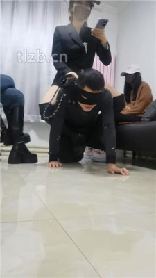 图片[20]_【文文文文】素人3S-原味脚脏鞋踩虐辱【四视角版】_HD绳艺资源