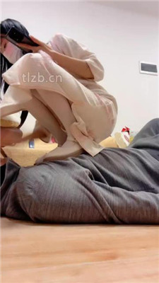 图片[4]_【奶味小仙女】洛丽塔S-皮鞋白袜踩虐哥哥-脚底喂食_HD绳艺资源