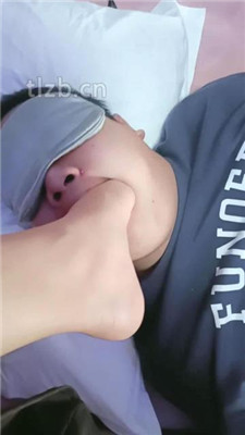 图片[8]_【嗯哼】桌底视角-裸足恋足舔_HD绳艺资源