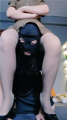 图片[4]_【东营天香百合】胯下骑狗脖/掐乳/高跟肉丝踩狗头_HD绳艺资源