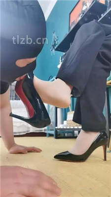 图片[13]_【魔鬼天使】高跟碾压狗爪/艺术闻鞋/磕头求饶/骑马爬_HD绳艺资源