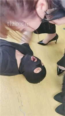 图片[14]_【魔鬼天使】高跟碾压狗爪/艺术闻鞋/磕头求饶/骑马爬_HD绳艺资源