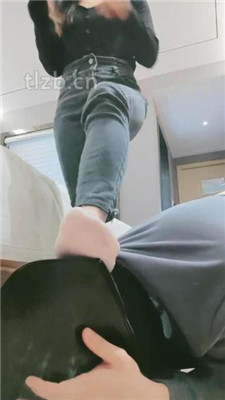 图片[15]_【妮蔻】长靴踩狗头/人肉座椅/踩踏/舔脏鞋底/闻鞋闻白袜_HD绳艺资源