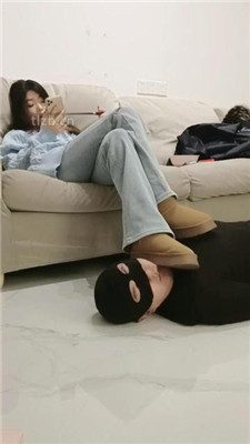 图片[3]_【小殿下】雪地靴践踏抖M家奴_HD绳艺资源