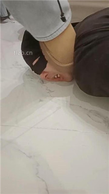 图片[11]_【小殿下】雪地靴践踏抖M家奴_HD绳艺资源