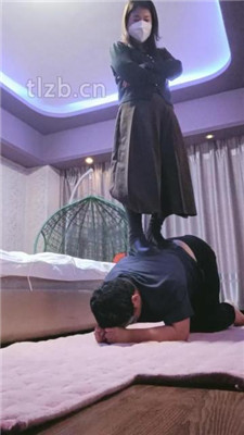 图片[4]_【嗯哼】犯贱闻靴子/踩踏/超强深喉_HD绳艺资源