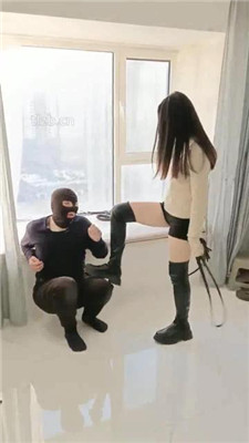 图片[11]_【小殿下】重刑-挥鞭挑战不听话的狗/踩狗爪_HD绳艺资源