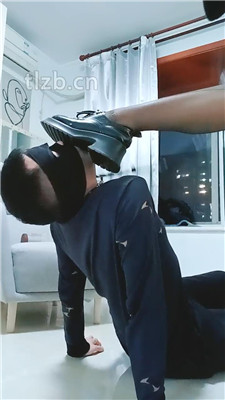 图片[2]_【文文文】3S素人虐打-踩踏/舔脏鞋底/头压垃圾桶【四视角版】_HD绳艺资源