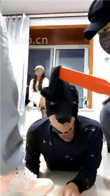 图片[18]_【文文文】3S素人虐打-踩踏/舔脏鞋底/头压垃圾桶【四视角版】_HD绳艺资源