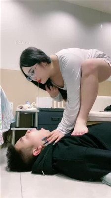 图片[9]_【小羊】跪舔白棉袜/提档/臭脚捂脸/踩踏/胯下辱_HD绳艺资源