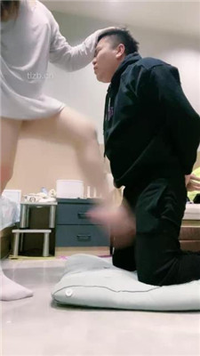 图片[12]_【小羊】跪舔白棉袜/提档/臭脚捂脸/踩踏/胯下辱_HD绳艺资源