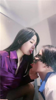 【血狼】5女王群调双女m踩踏踹/舔jio/转胯/间接圣水【完整版】 YC-230609-4