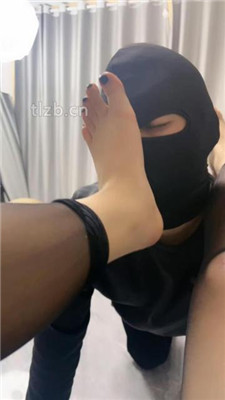 图片[20]_【伊诺】高跟黑丝美腿踩踏/抽耳光/脚插嘴/坐脸窒息_HD绳艺资源