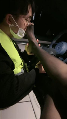 图片[7]_【菜小心】开发代驾小哥闻舔黑丝jio_HD绳艺资源