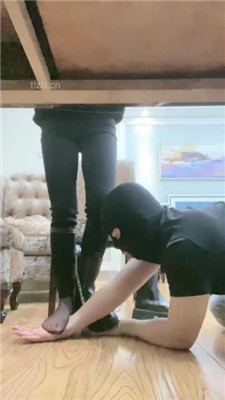 图片[7]_【甜一】桌底视角-臭脚丫熏狗奴_HD绳艺资源