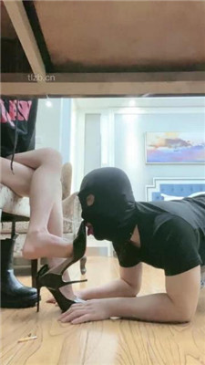 图片[14]_【甜一】桌底视角-臭脚丫熏狗奴_HD绳艺资源