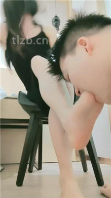 图片[18]_【妮蔻】短靴女神碾压踩/胯下辱/清理脏鞋/深喉/黑船袜捂脸_HD绳艺资源