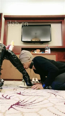 图片[7]_【诗恩】艺术装置塞嘴/长靴高跟踩踏喂食/喂口水/赏圣水【完整版】_HD绳艺资源