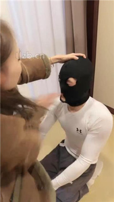 图片[4]_【欣然莫】雪地靴玩虐/耳光/喂食/口水/人体烟灰缸_HD绳艺资源