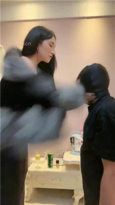 图片[3]_【傲雪】严厉逗狗-耳光口水/闻香水发骚_HD绳艺资源