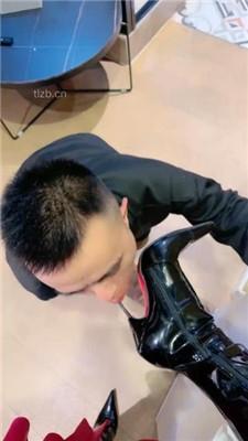 图片[9]_【玥樾】长靴高跟全体重踩踏_HD绳艺资源