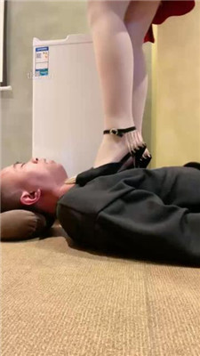 图片[12]_【玥樾】长靴高跟全体重踩踏_HD绳艺资源