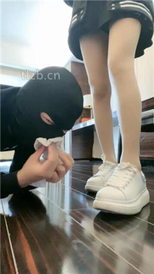 图片[16]_【zaizz】小白鞋肉丝踩/狠抽耳光/高难度挑战跳踩转胯【完整版】_HD绳艺资源