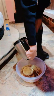 图片[4]_【舒苒】用圣水做饭给狗吃【完整版】_HD绳艺资源