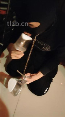 图片[2]_【蛮蛮】驯化人体擦鞋器_HD绳艺资源