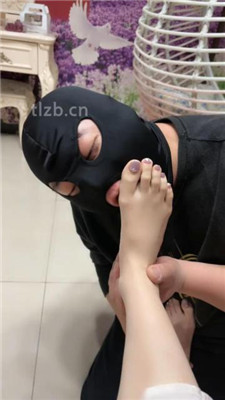 图片[3]_【婪】裸足脚踩水果喂酸奶_HD绳艺资源