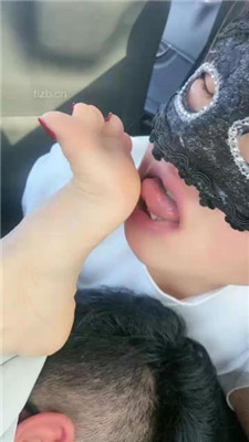 图片[11]_【高傲】情侣奴-车内舔脏鞋臭脚_HD绳艺资源